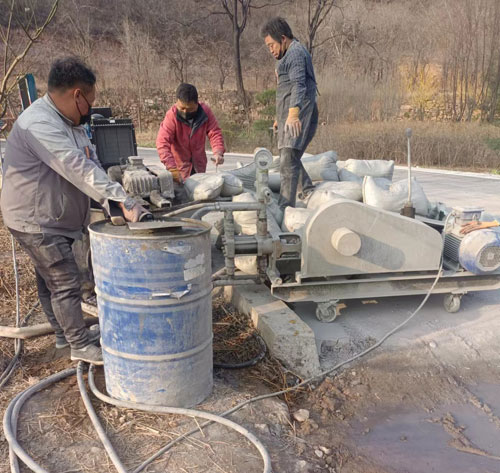 文圣路面下沉注浆